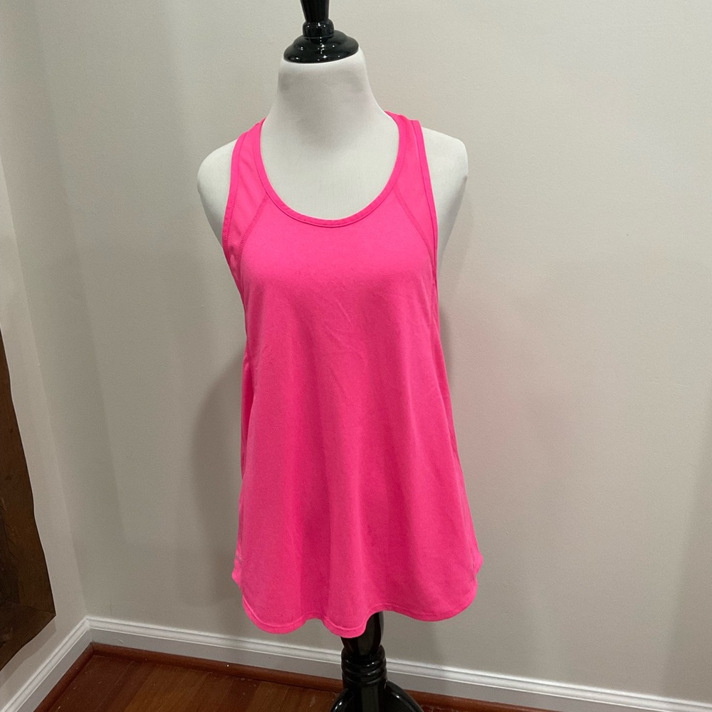 Nik dri-fit tank
